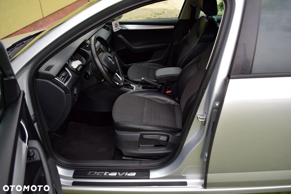 Skoda Octavia Combi 1.6 TDI Green tec DSG Elegance - 11