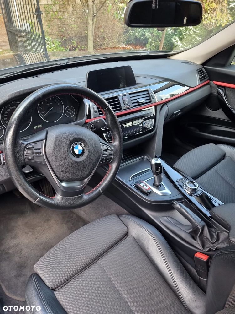BMW Seria 3 320i Advantage sport - 15