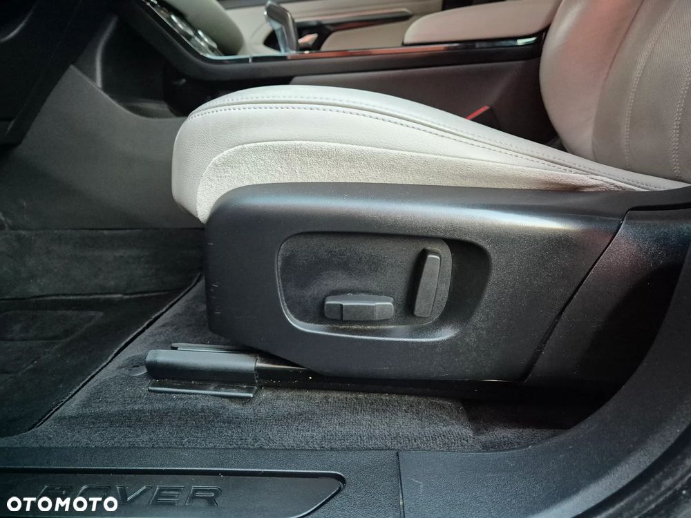 Land Rover Range Rover Evoque D150 S - 21