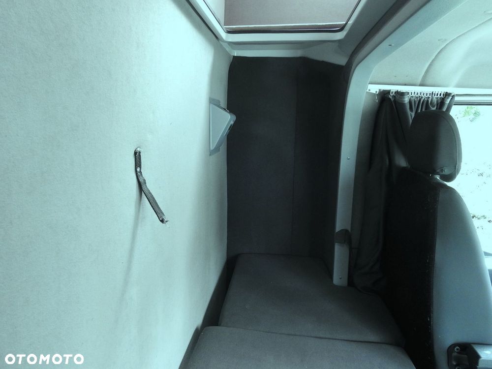 Renault MASTER PLANDEKA 8 PALET WEBASTO TEMPOMAT NAWIGACJA KLIMATYZACJA PNEUMATYKA  170KM - 40