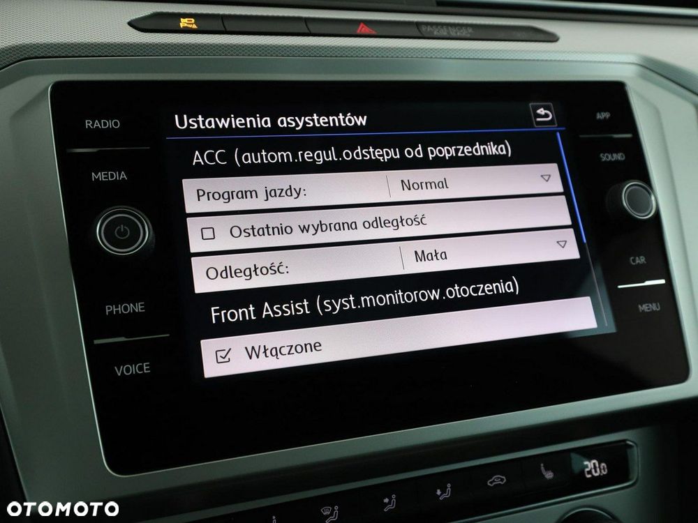 Volkswagen Passat 1.4 TSI (BlueMotion Technology) Comfortline - 26