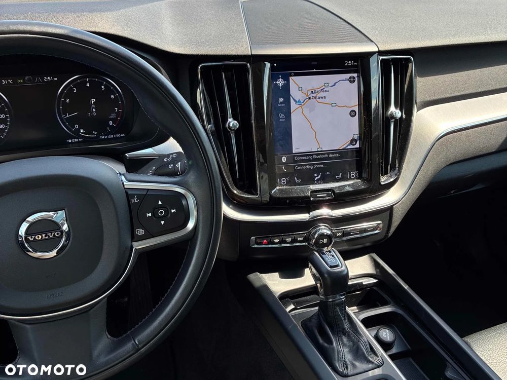 Volvo XC 60 T6 AWD Momentum - 10
