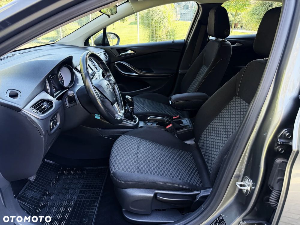 Opel Astra 1.4 T Enjoy - 11