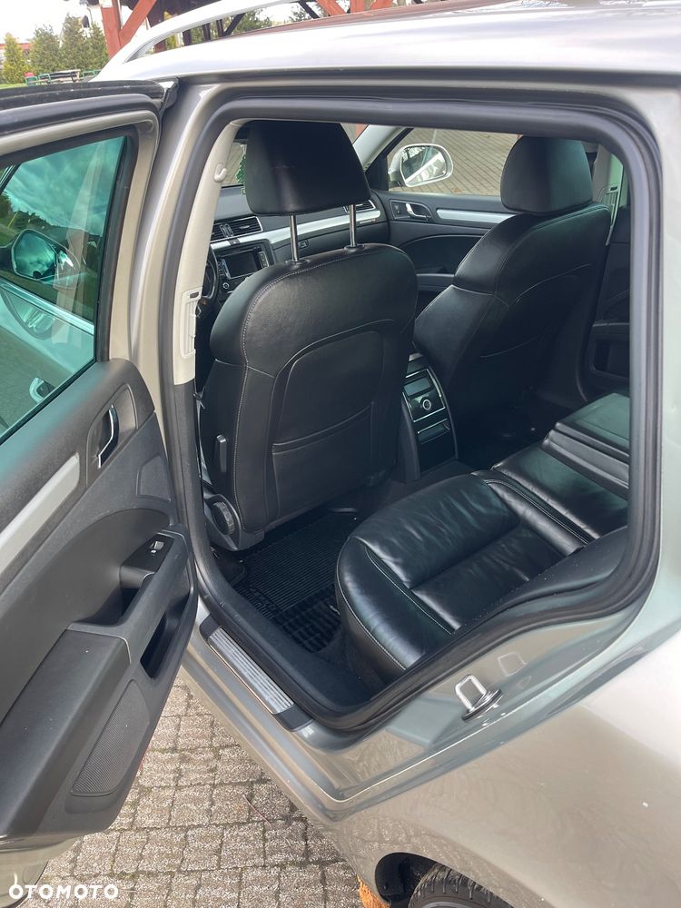 Skoda Superb 2.0 TDI DSG Exclusive - 15