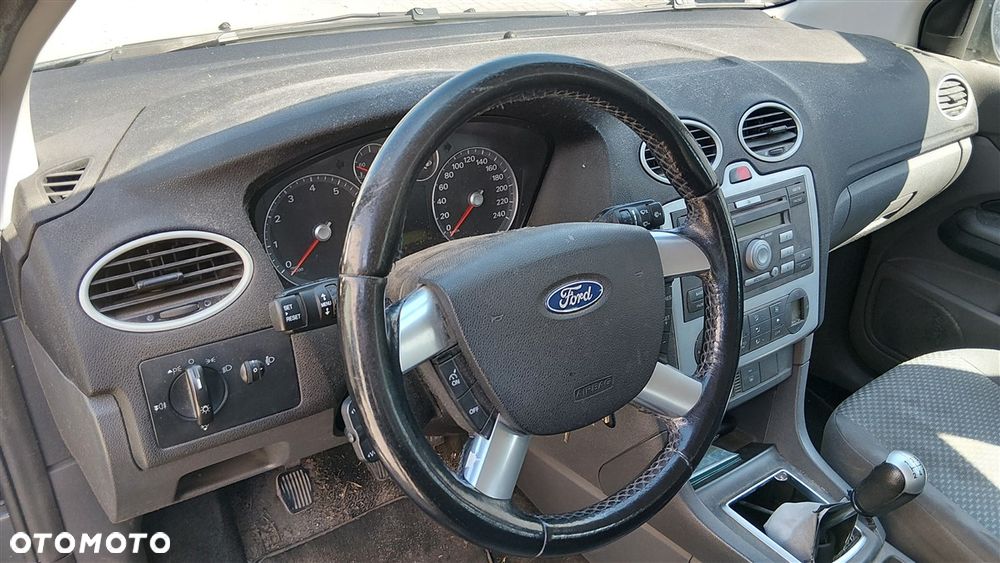 Ford Focus 1.6 16V Ambiente - 10