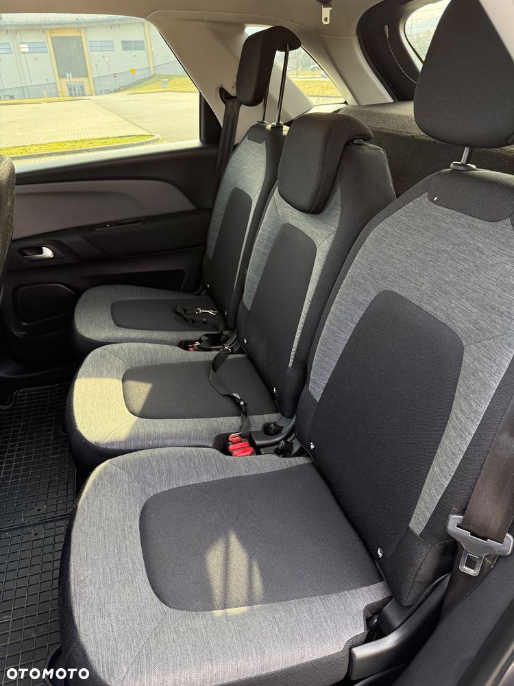 Citroën C4 Picasso - 16