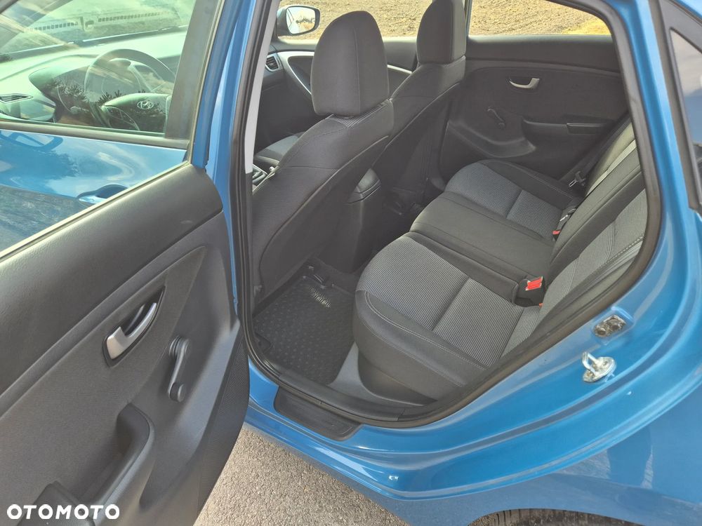 Hyundai i30 1.4 CRDi Intro Edition - 10