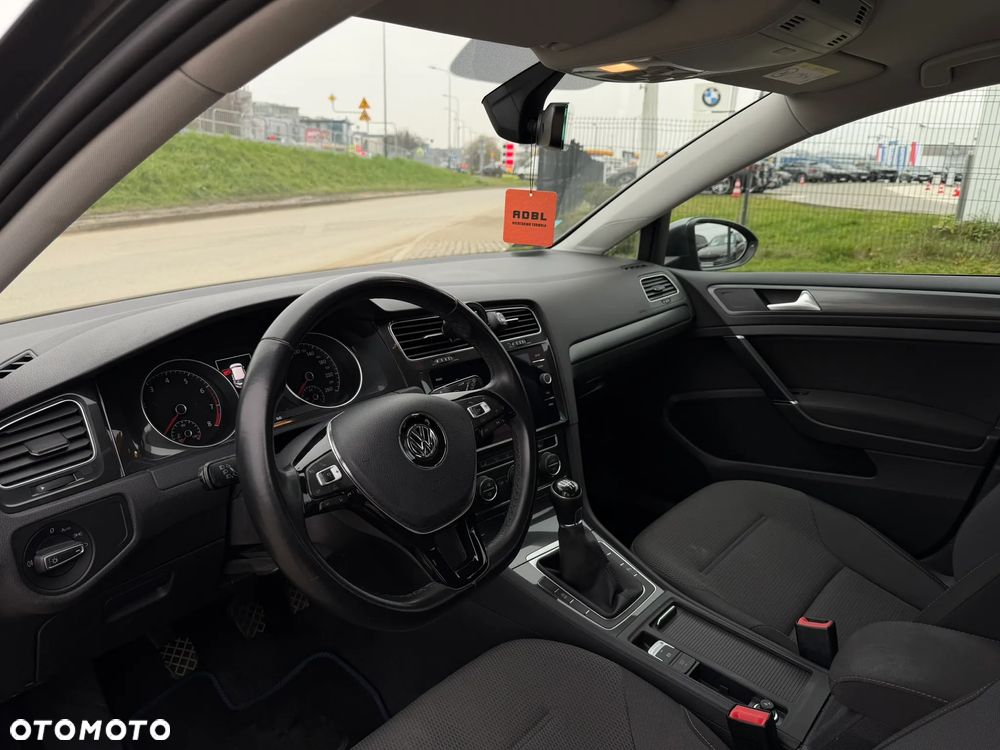 Volkswagen Golf 1.4 TSI BMT Highline - 23