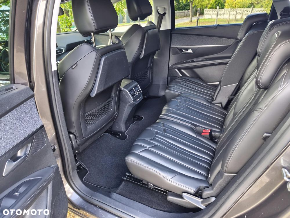 Peugeot 5008 - 23
