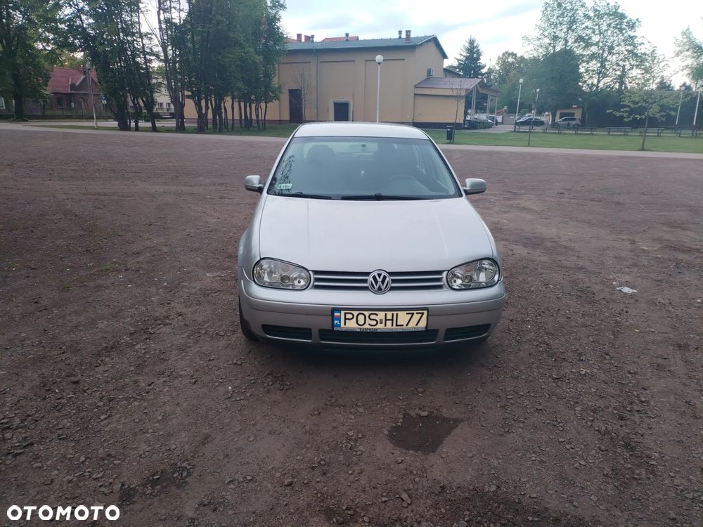 Volkswagen Golf - 3