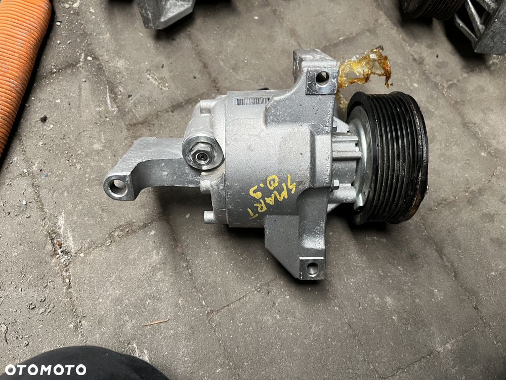 Sprężarka klimatyzacji 0.9 TCE SMART 453 926002090R - 3