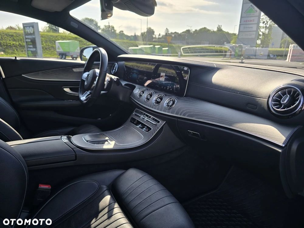 Mercedes-Benz CLS 300 d 4-Matic Avantgarde - 15
