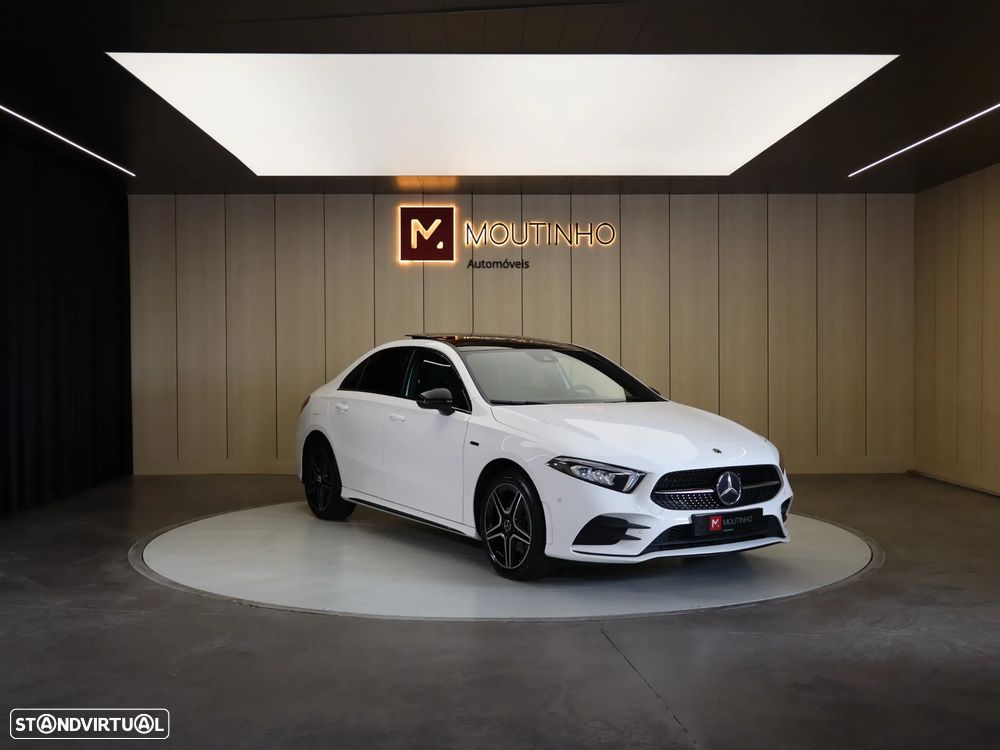 Mercedes-Benz A 250 Limousine e AMG Line - 7
