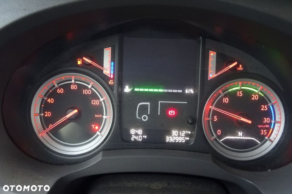 DAF LF 220 Euro 6 kontener 18p winda sprowadzony książka - 12