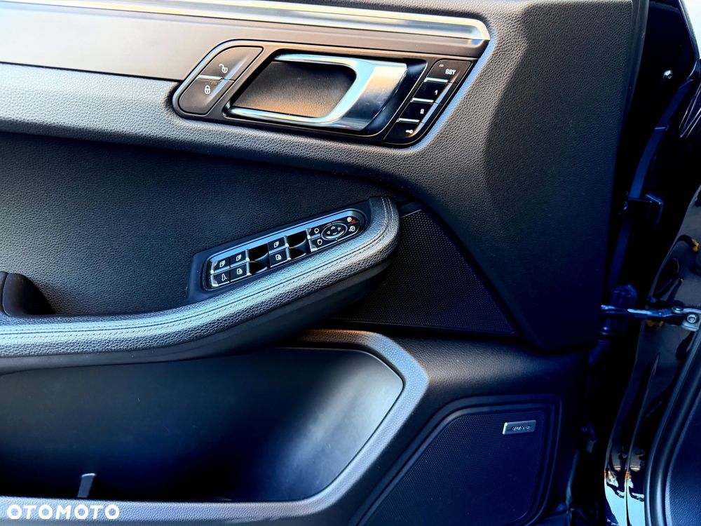 Porsche Macan - 17
