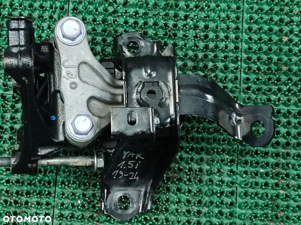 TOYOTA YARIS 1.5i Aut 19-24r Poduszka Łapa Silnika Skrzyni - 5