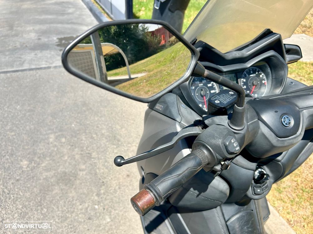 Yamaha X-Max 300 - 10