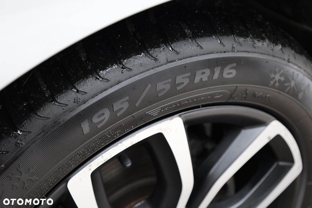 Renault Clio 0.9 Energy TCe Zen - 9