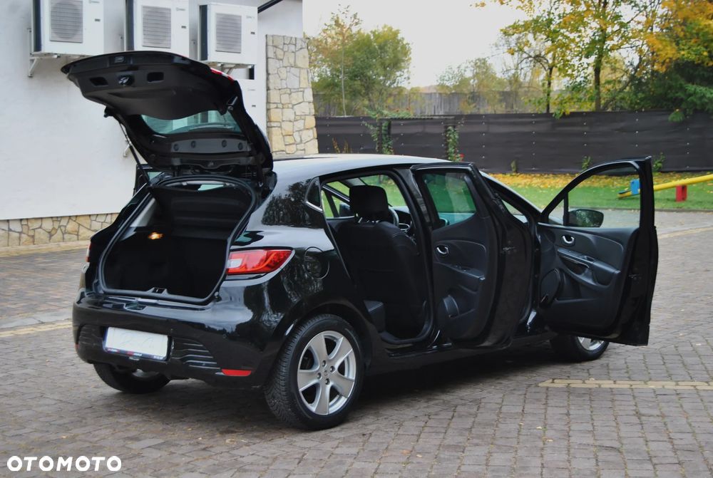 Renault Clio - 21