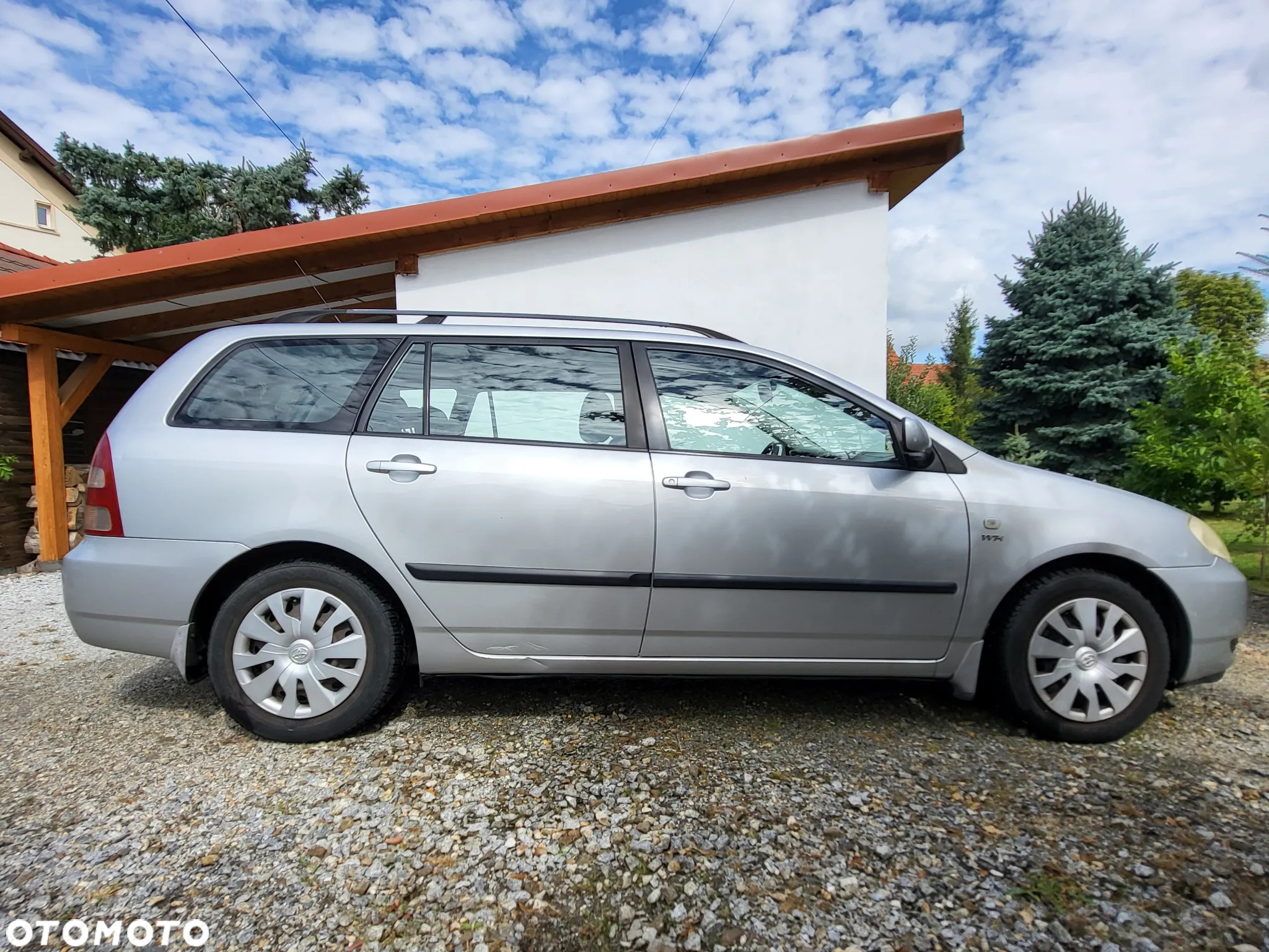 Toyota Corolla - 2