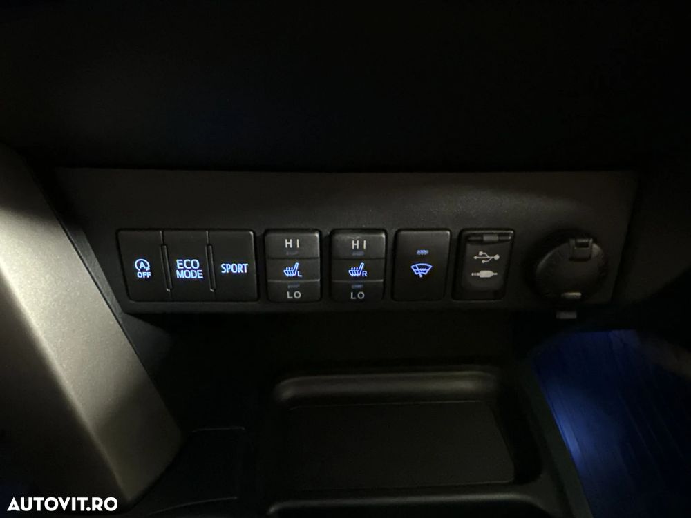 Toyota RAV4 - 18