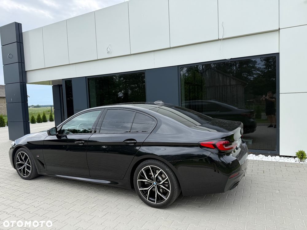 BMW Seria 5 520d xDrive mHEV M Sport sport - 7