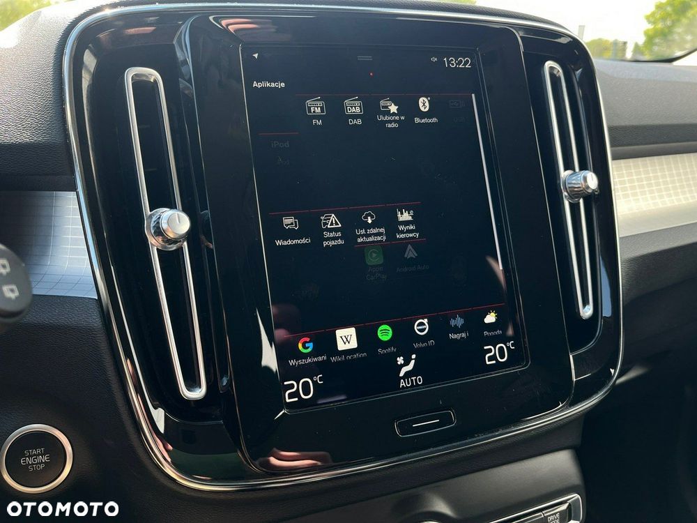 Volvo XC 40 - 25