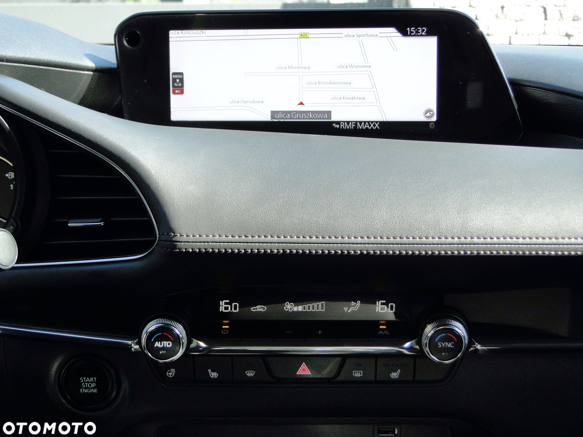 Mazda 3 SKYACTIV-G 2.0 M-Hybrid SELECTION - 23