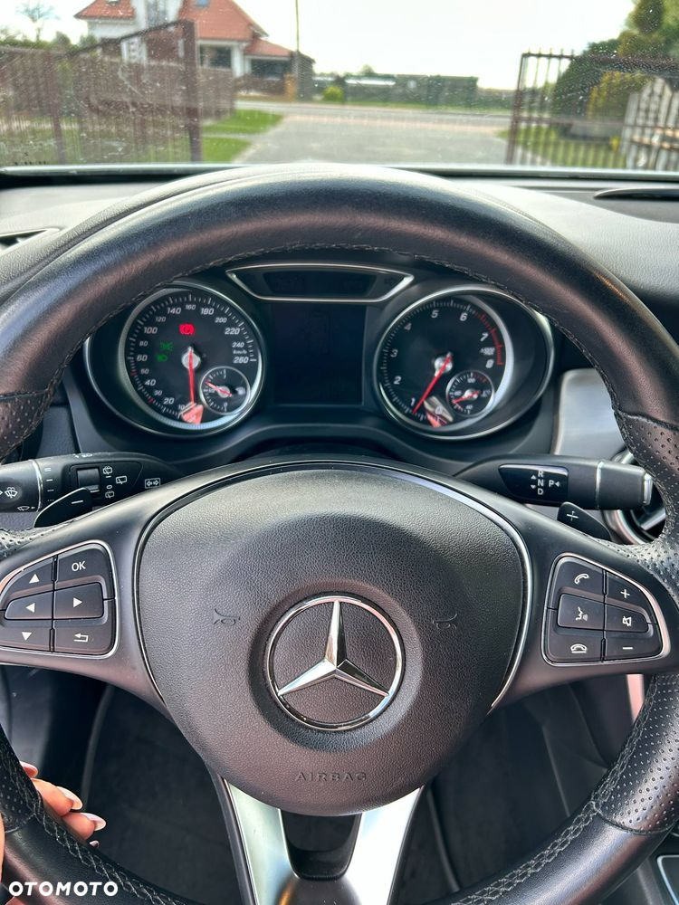 Mercedes-Benz GLA 220 4-Matic AMG Line - 2