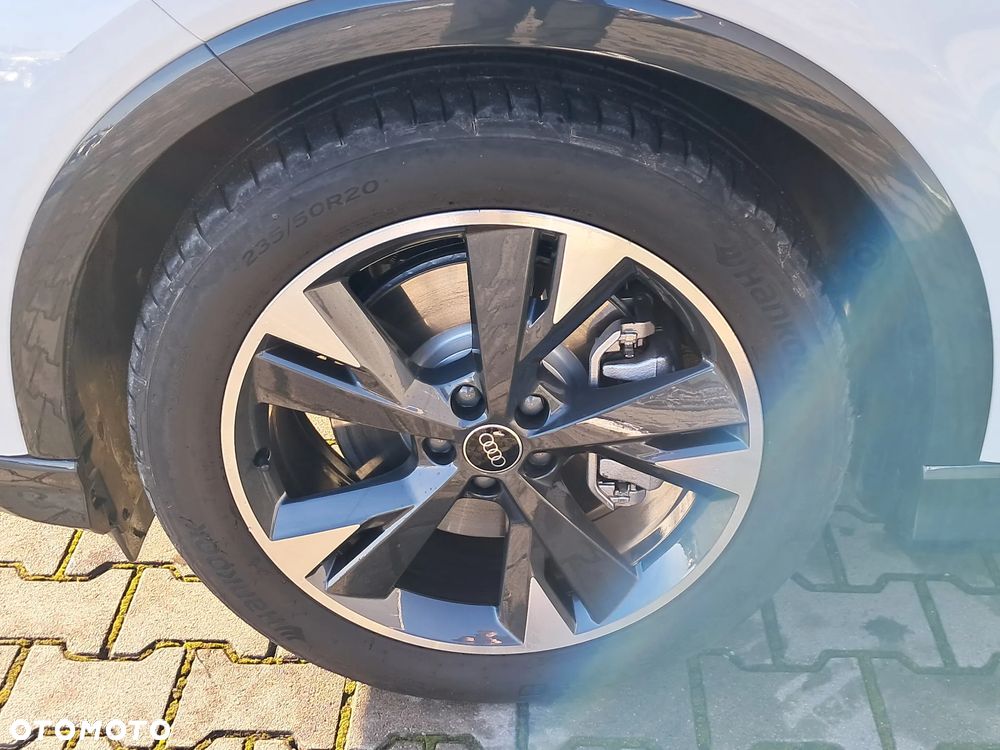 Audi Q4 e-tron - 23