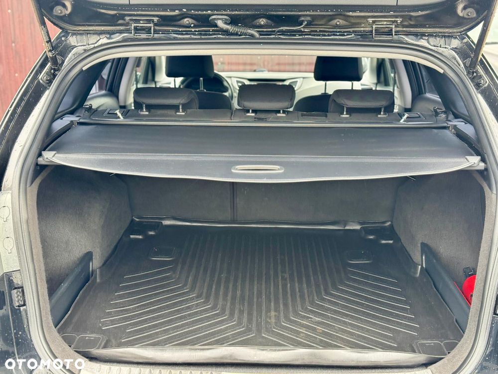 Hyundai i40 Kombi blue 1.7 CRDi Premium - 14