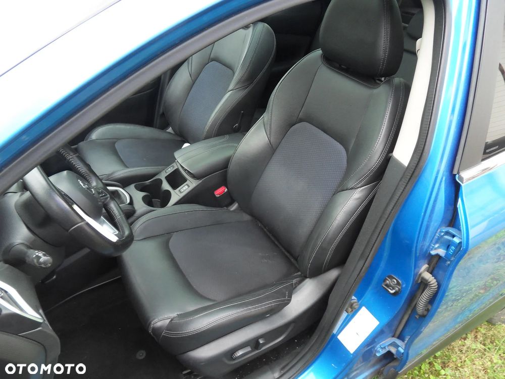 Nissan Qashqai 1.5 dCi DPF 360 - 17