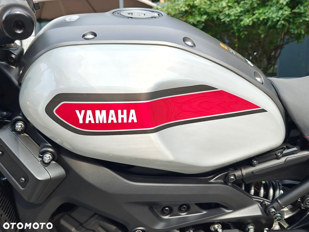 Yamaha XSR - 9