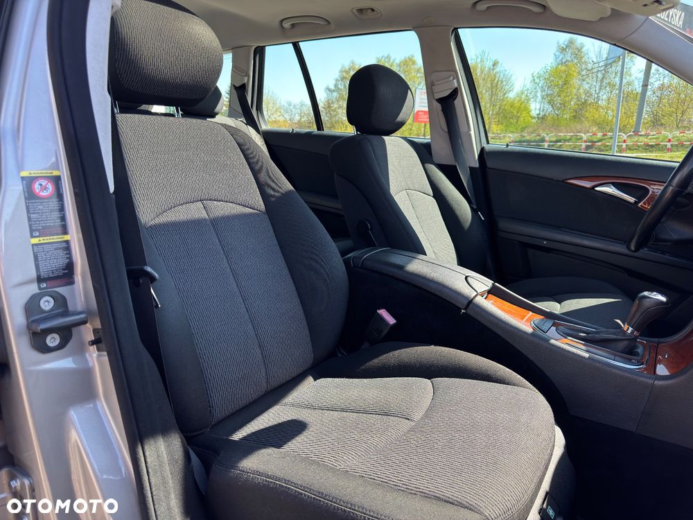 Mercedes-Benz Klasa E 220 CDI Automatik Classic BusinessEDITION - 28