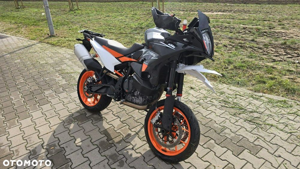 KTM Adventure - 2