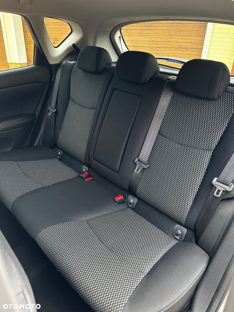 Nissan Pulsar 1.2 DIG-T Xtronic N-Connecta - 22