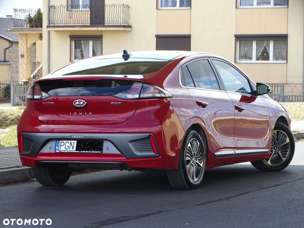 Hyundai IONIQ - 9