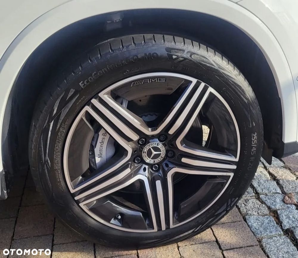 Mercedes-Benz GLC - 26