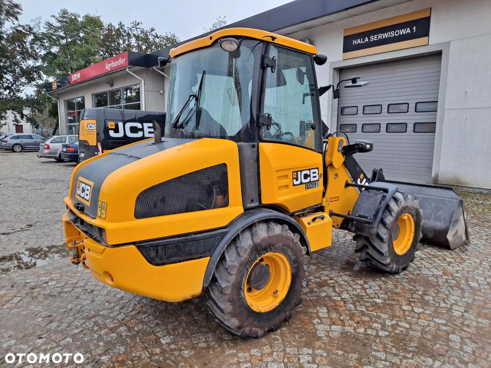 JCB 406 - 7