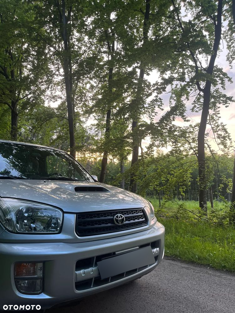 Toyota RAV4 - 12