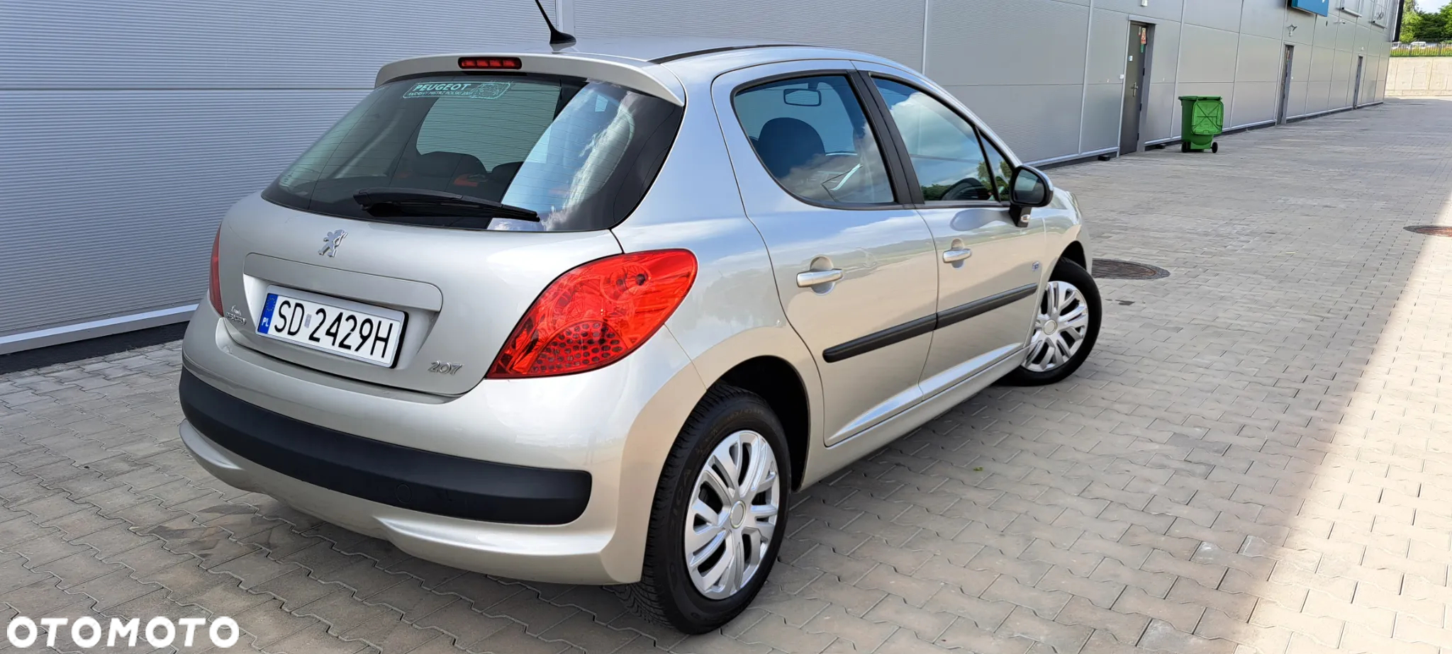 Peugeot 207 1.4 Trendy nICE - 4
