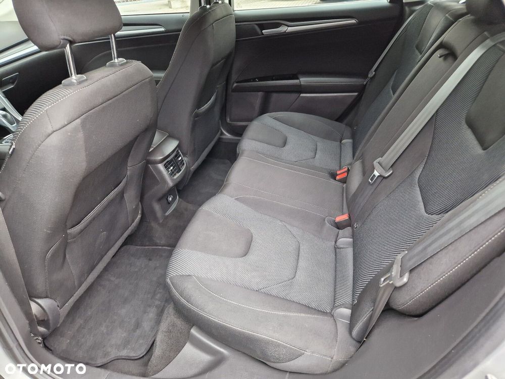 Ford Mondeo 2.0 TDCi Titanium PowerShift - 30