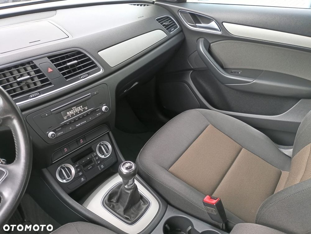 Audi Q3 2.0 TDI Design - 22
