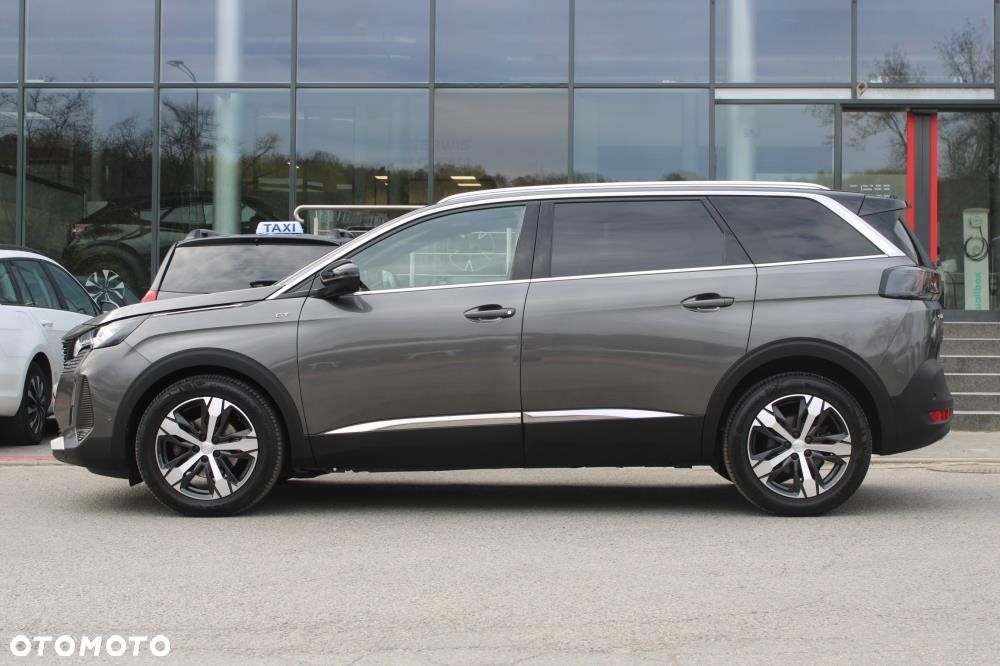 Peugeot 5008 - 8