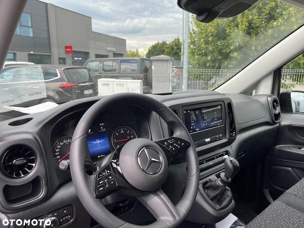 Mercedes-Benz Vito - 10