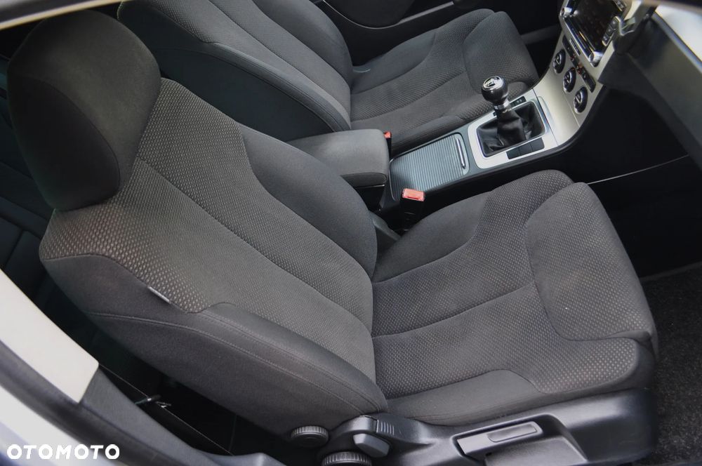 Volkswagen Passat 1.4 TSI Comfortline BlueMotion Technology - 26