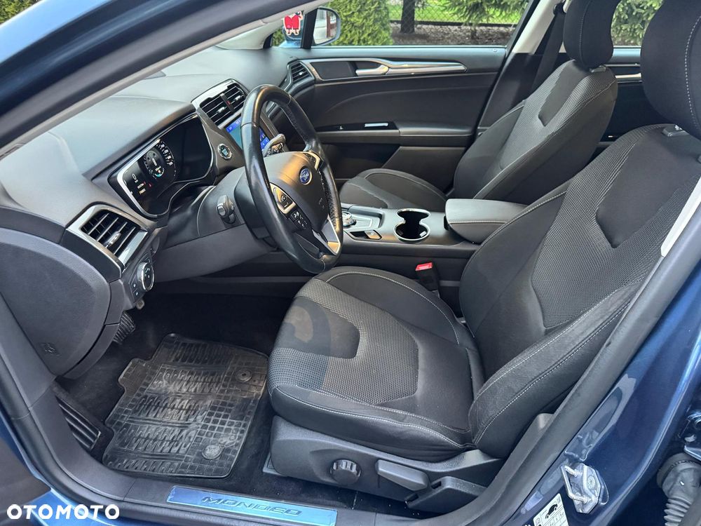 Ford Mondeo 2.0 EcoBlue Titanium - 26