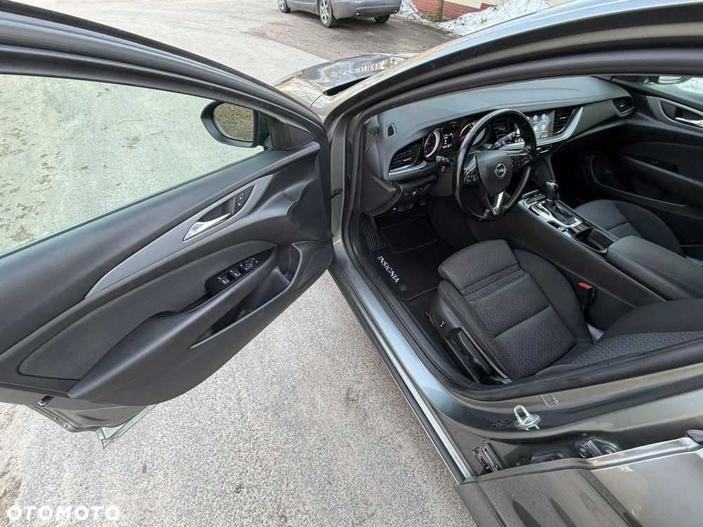 Opel Insignia - 18
