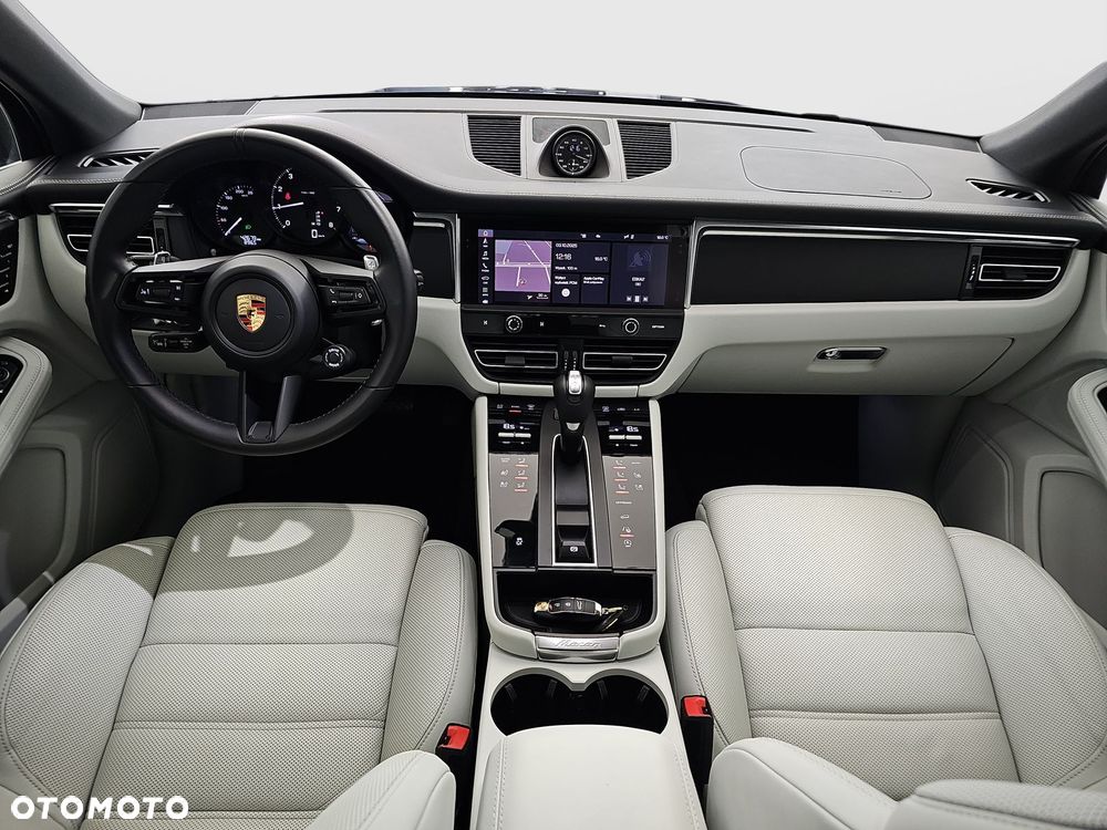 Porsche Macan Standard - 38