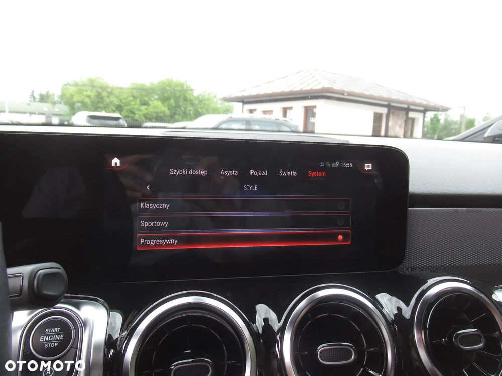 Mercedes-Benz GLB 200 7G-DCT - 32